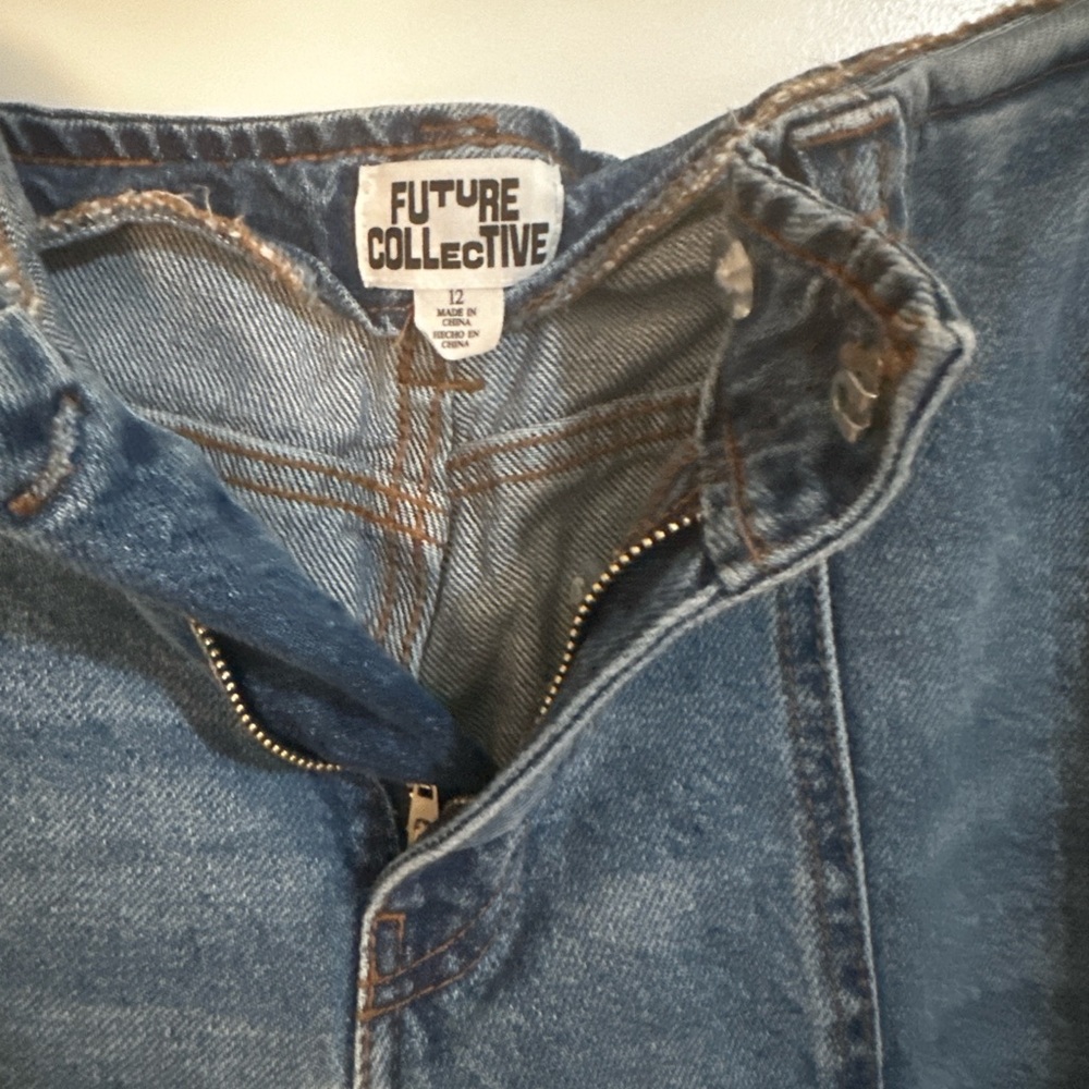 Future Collective Barrel Leg Jeans - Picture 4 of 5
